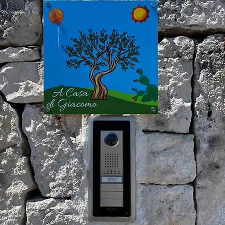 A Casa Di Giacomo Feriehus *